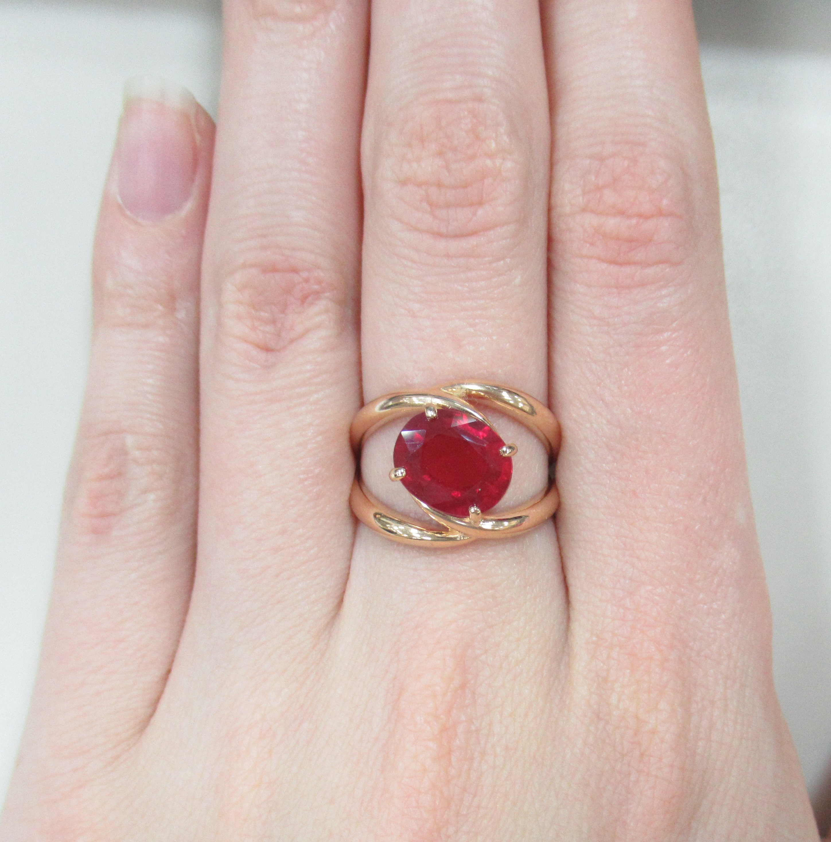 Серебряное кольцо с рубином